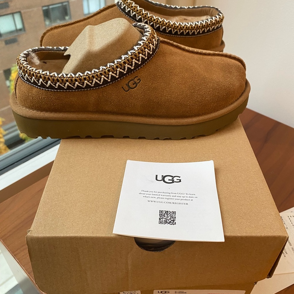 Women’s size 6 Tasman UGGS
